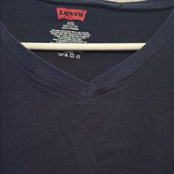 Levi's Black Short Sleeve Tee - Picture 4 of 5